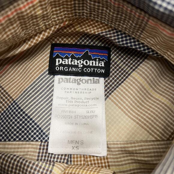 Patagonia Shirt Mens XS Beige Brown Gray Plaid Short Sleeve Go To STY 52691 - Picture 5 of 9